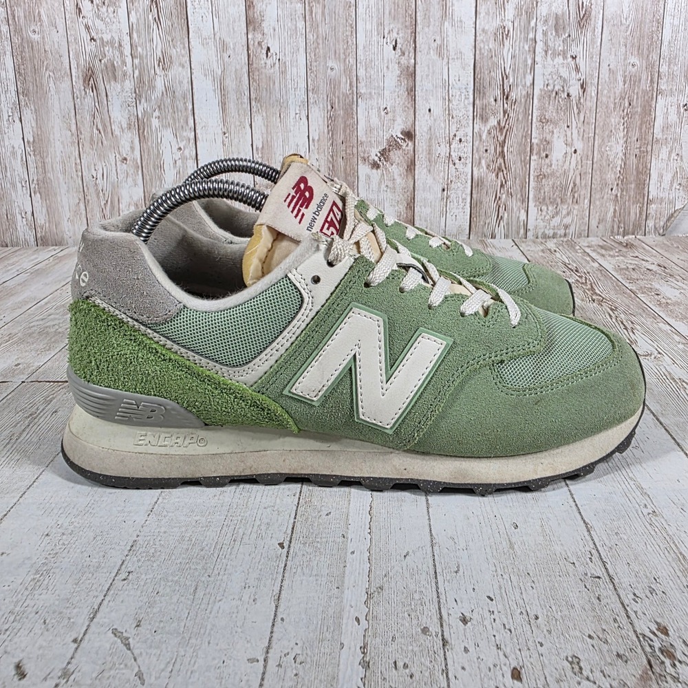New Balance 574 Green Suede Mesh Low Top Sneakers Womens Size 7.5 WL574EVG